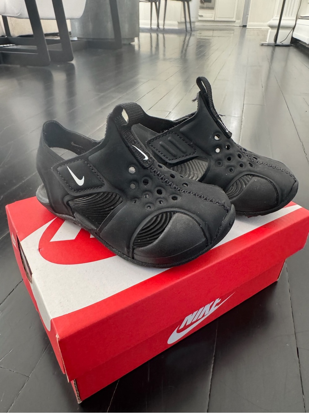 Nike Black Open-Toe Sport Sandal Slides